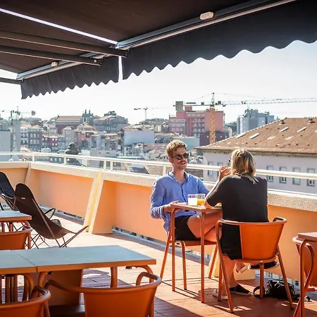 Ceuta Terrace 招待所